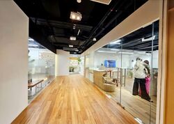 The Heeren (D9), Shop House #618753651